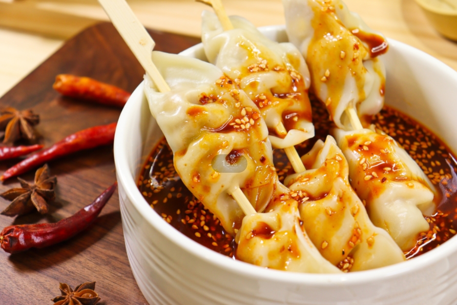 從代工到共創(chuàng)：旺年食品工廠的定制化服務如何破局同質(zhì)化競爭？