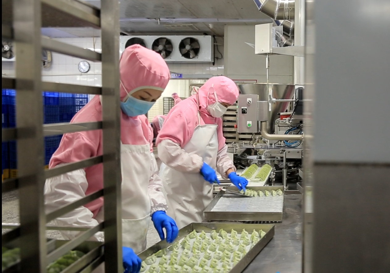餃子源頭工廠探秘：智能制造如何還原古法風味？